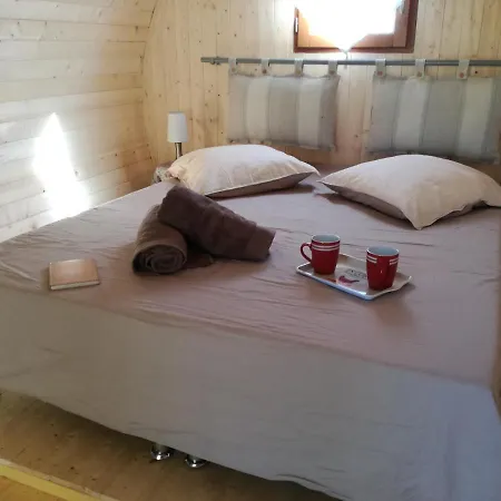 Ain'solite Tonn'ain - Repaire Des Sources Bed & Breakfast